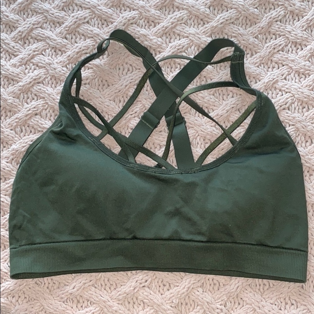 Strappy sports bra VS